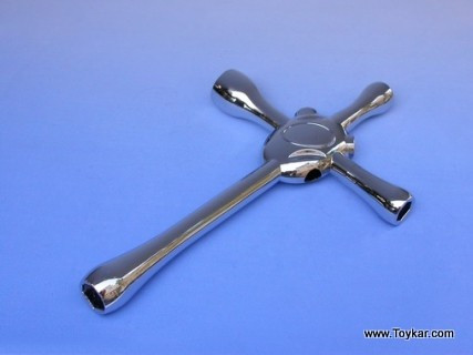 4-WAY WRENCH 557