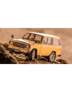 08956BE Toyota Land Cruiser 60 (Traditional Beige) KYOSHO ORIGINAL 1/18 scale