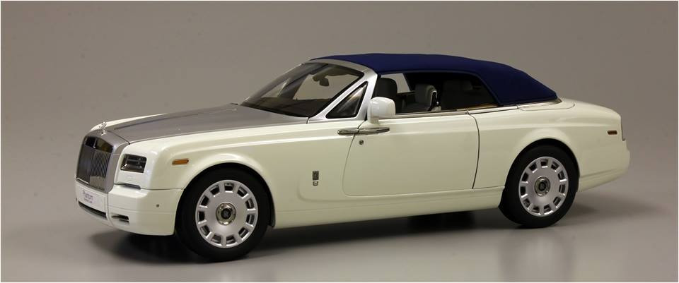 1/12 Rolls Royce Phantom Drophead Coupe Series II English White