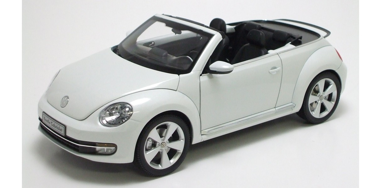 1/18 Volkswagen The Beetle convertible 2013 Oryx White