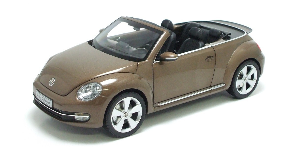 1/18 Volkswagen The Beetle convertible 2013 Toffee Brown Metallic