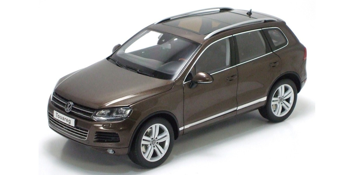 1/18 Volkswagen Touareg 2010 TSI Graciosa Brown Metallic