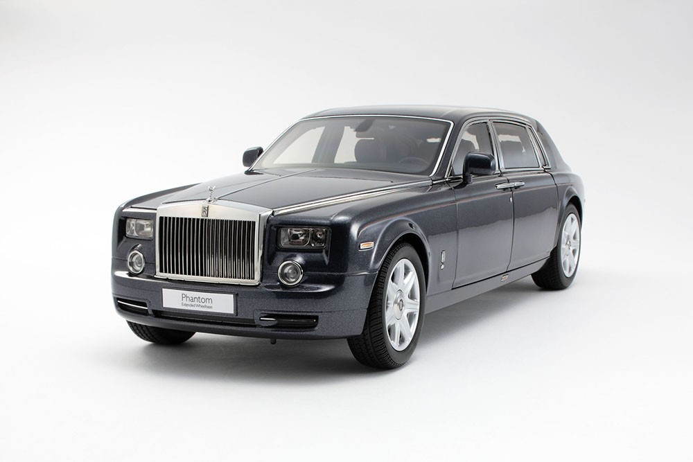 1/18 Rolls-Royce Phantom EWB Darkest Tungsten