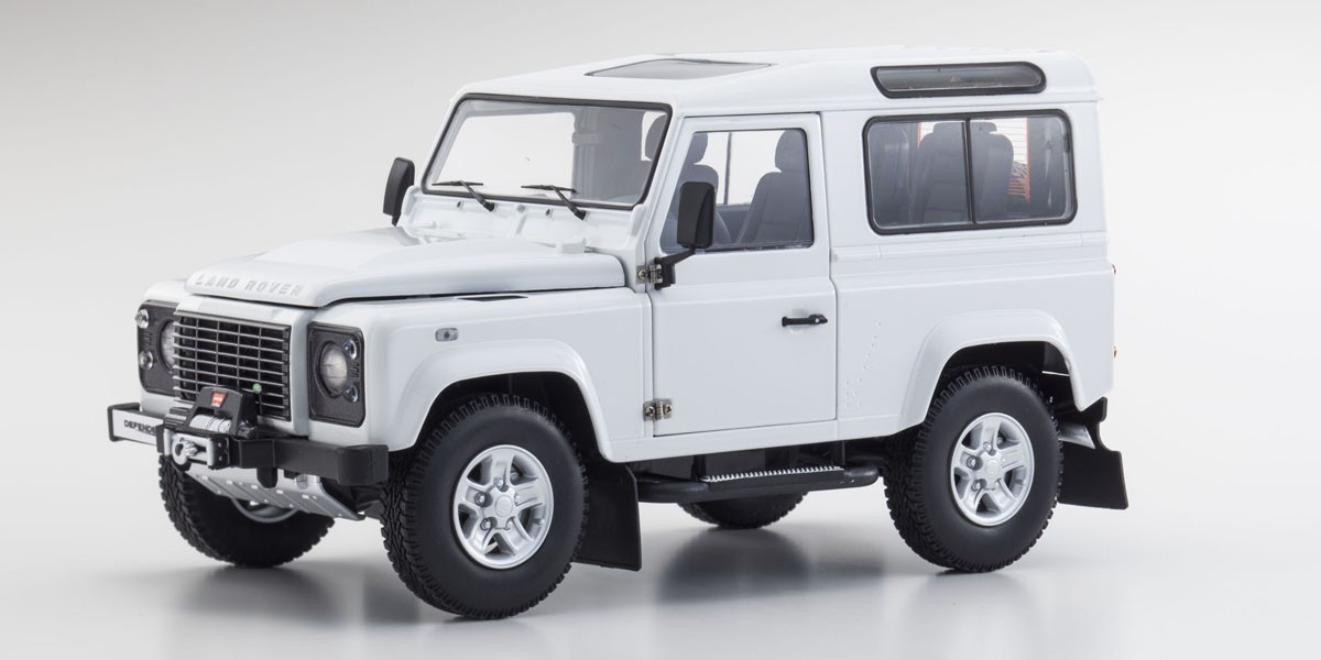 1/18 LandRover Defender 90 Fuji White