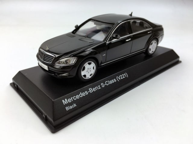 1/43 MERCEDESBENZ S600 GuardV221 Black 03632BKS