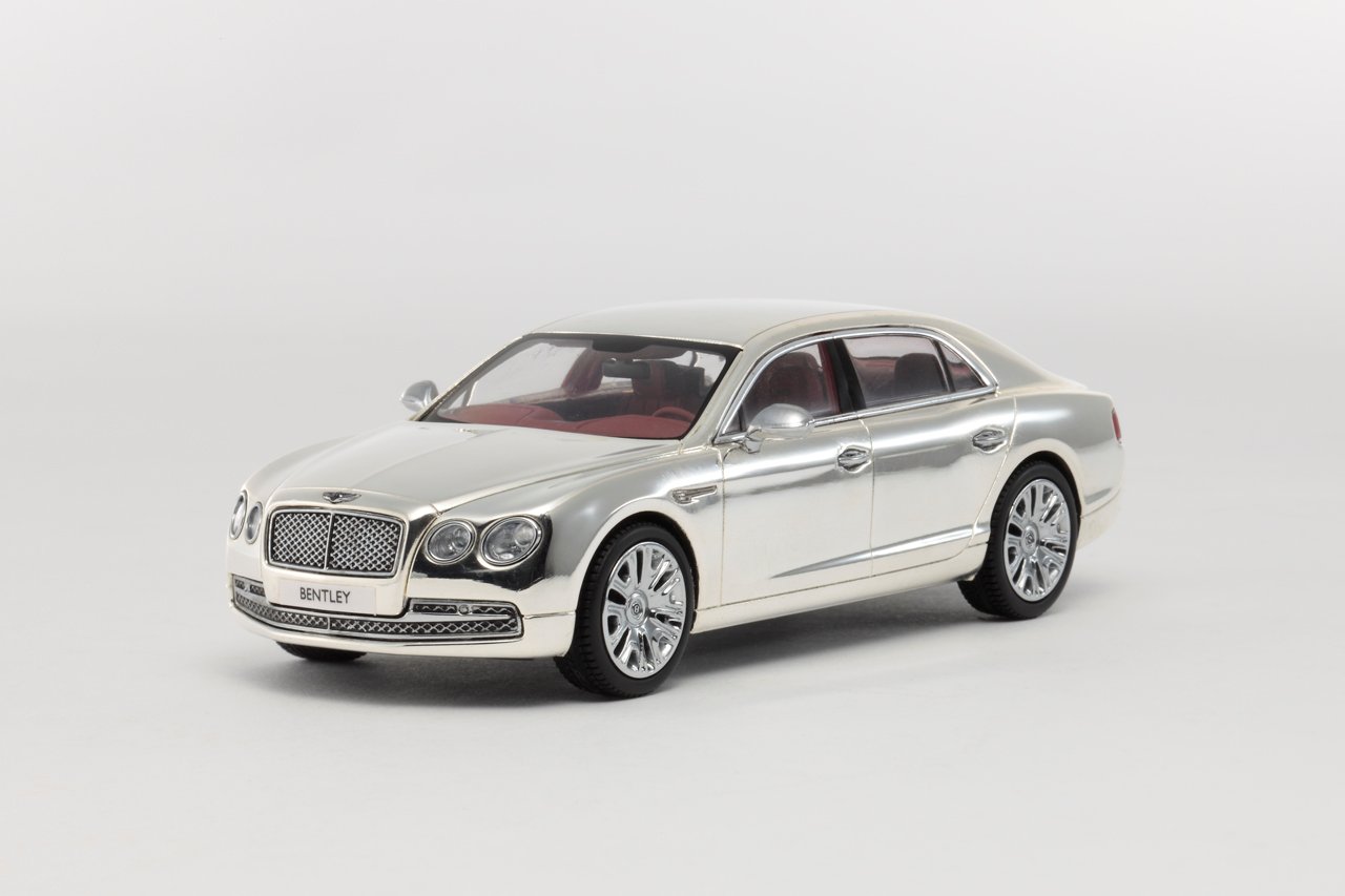 1/43 Bentley Flying Spur W12 Silver Edition 05561SP