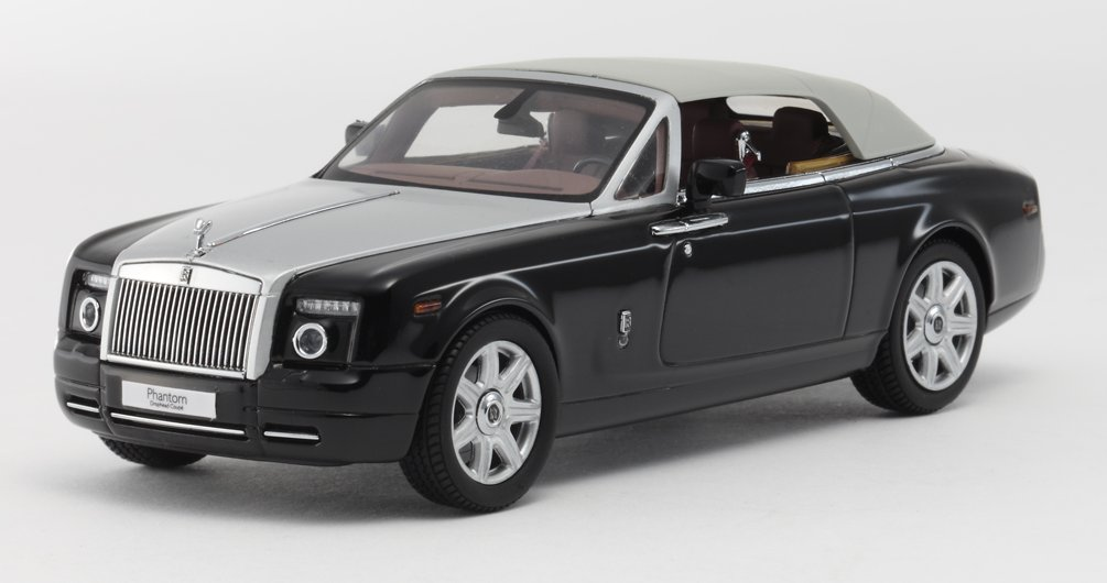 1/43 Rolls-Royce Phantom Drophead Coupe Black 05532BKU