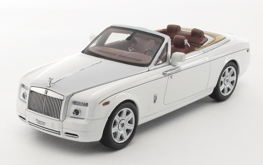 1/43 Rolls-Royce Phantom Drophead Coupe English White 05532EW
