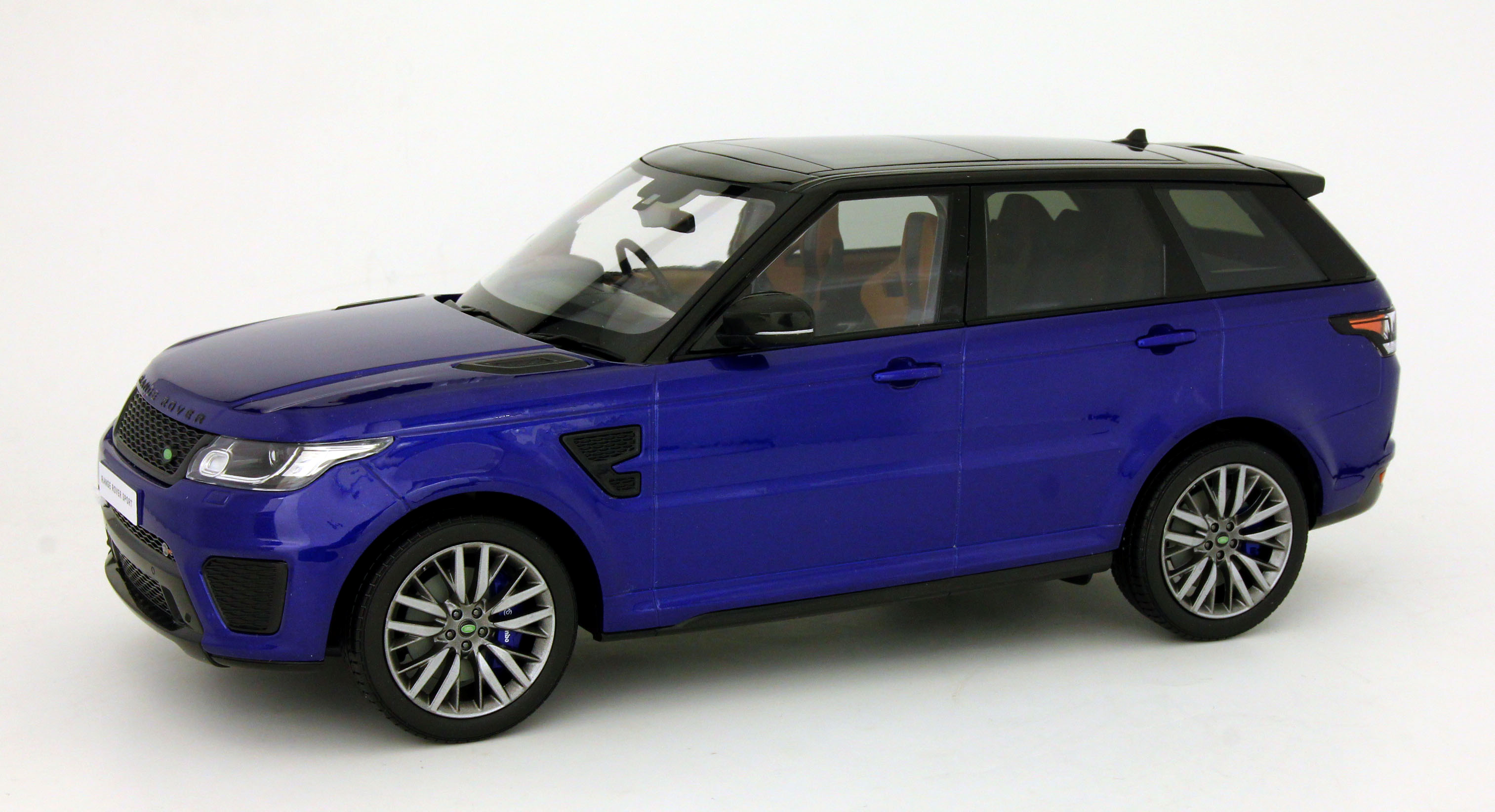 OUSIA 1/18 Range Rover Sport SVR Estoril Blue