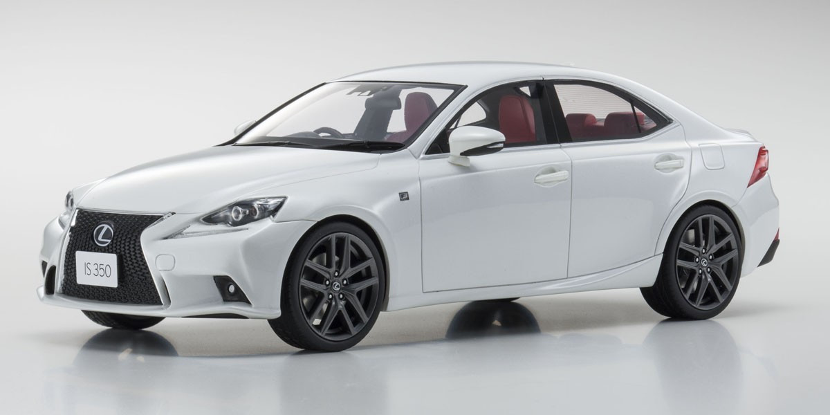 SAMURAI 1/18 IS350 F SPORT White